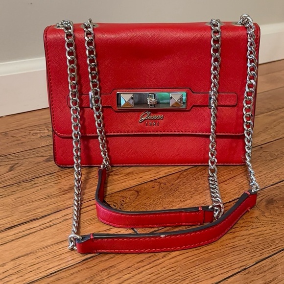 Guess Cherie Convertible Crossbody Flap Bag in Red - Picture 6 of 16